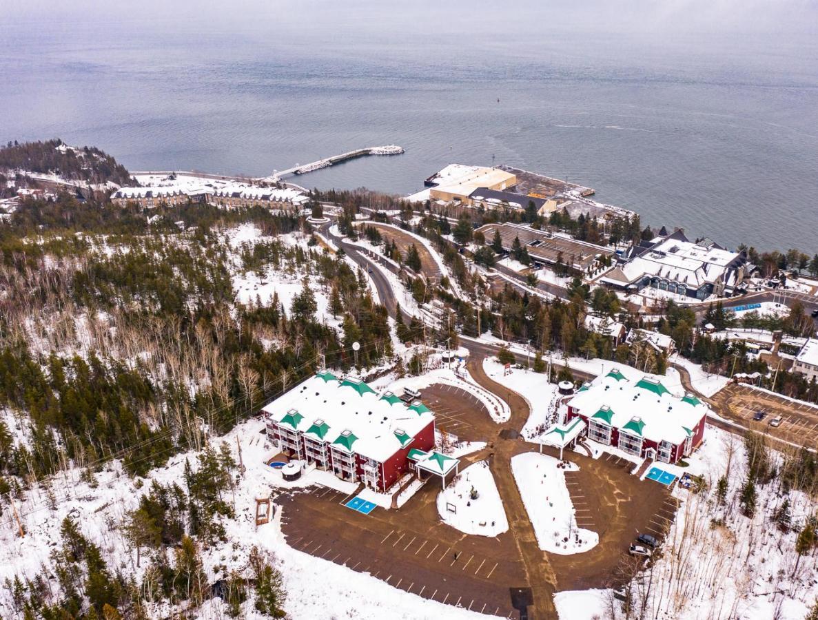 Les Pavillons Du Petit Manoir Du Casino Hotell La Malbaie Eksteriør bilde