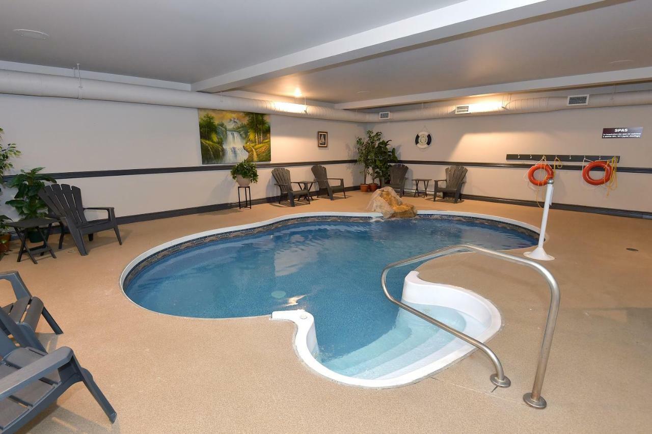 Les Pavillons Du Petit Manoir Du Casino Hotell La Malbaie Eksteriør bilde