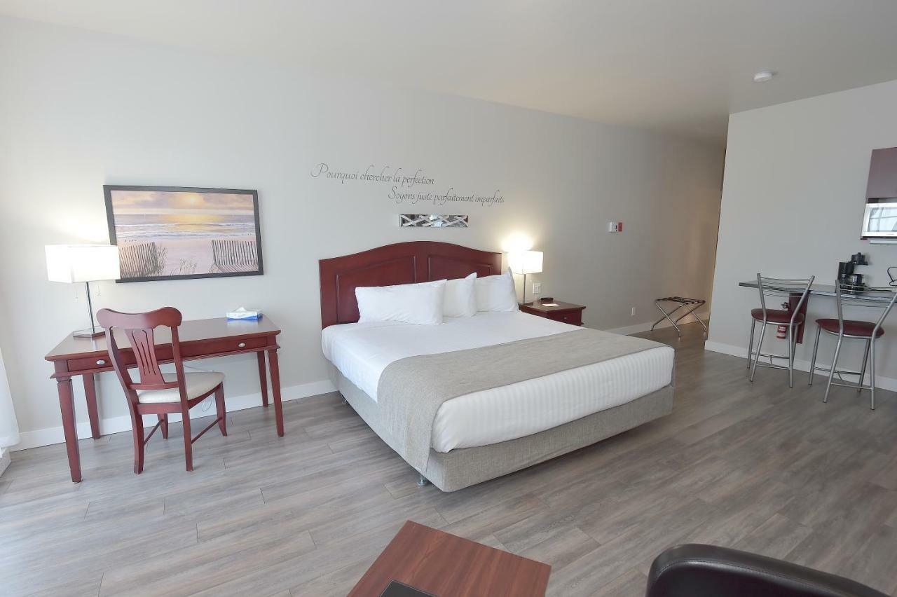 Les Pavillons Du Petit Manoir Du Casino Hotell La Malbaie Eksteriør bilde