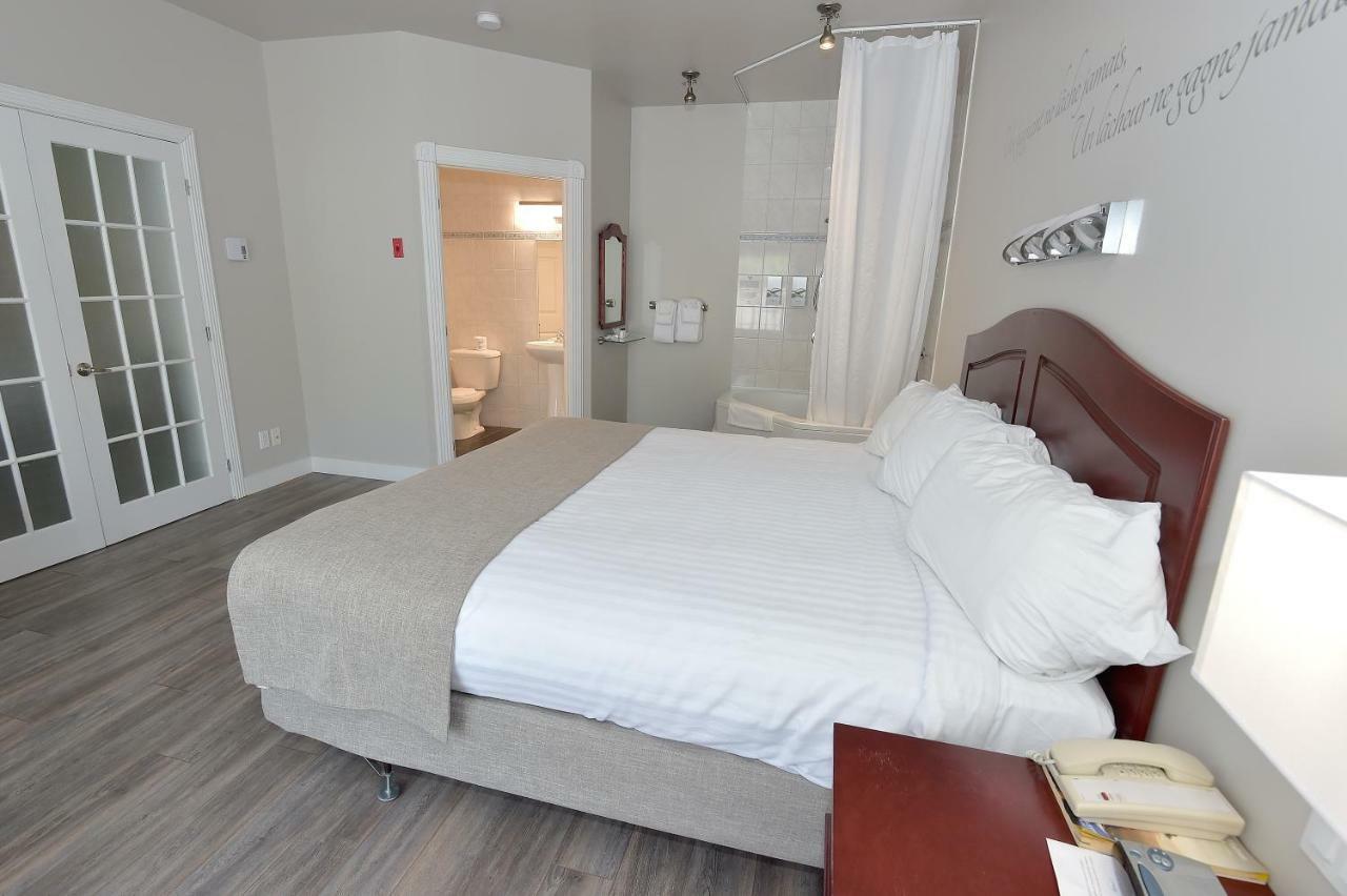 Les Pavillons Du Petit Manoir Du Casino Hotell La Malbaie Eksteriør bilde