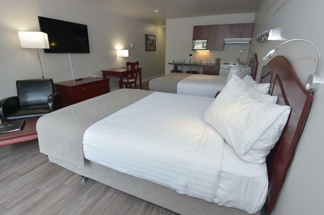 Les Pavillons Du Petit Manoir Du Casino Hotell La Malbaie Eksteriør bilde